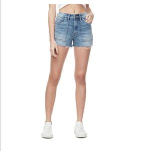 Good American Denim Shorts Deep Cut Pockets